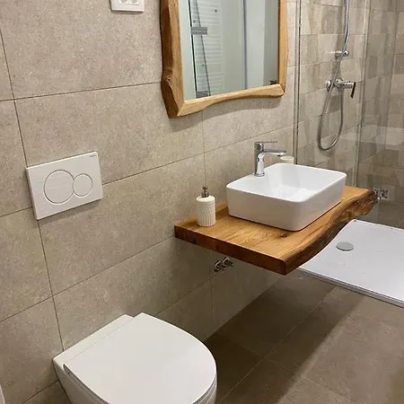 Nona Polda Apartment Kobarid